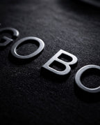 Logo en vinilo de alto relieve